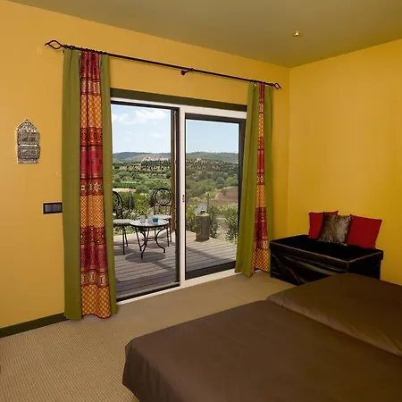 Gato Preto De - Adults Only 4*